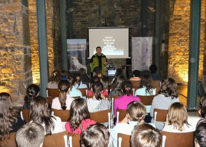 Apartamentos Turisticos Isín Dış mekan fotoğraf
